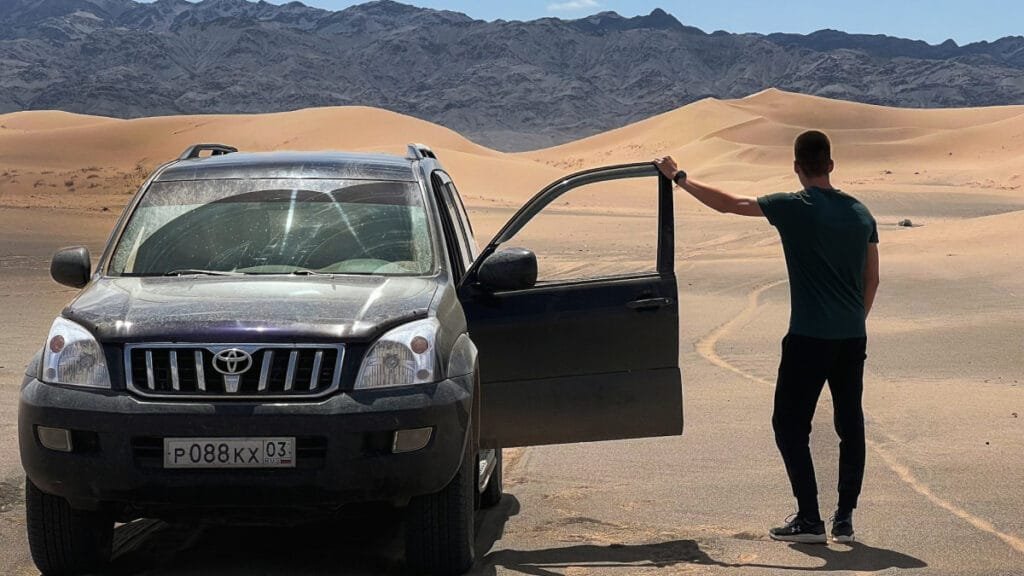 Get around in Mongolia: Car rentals